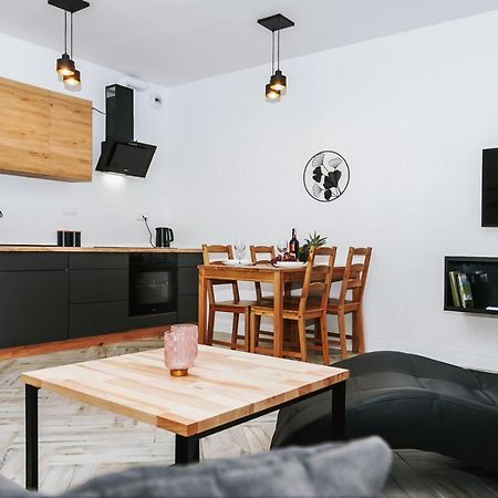 Mazurski Apartament Щитно Экстерьер фото